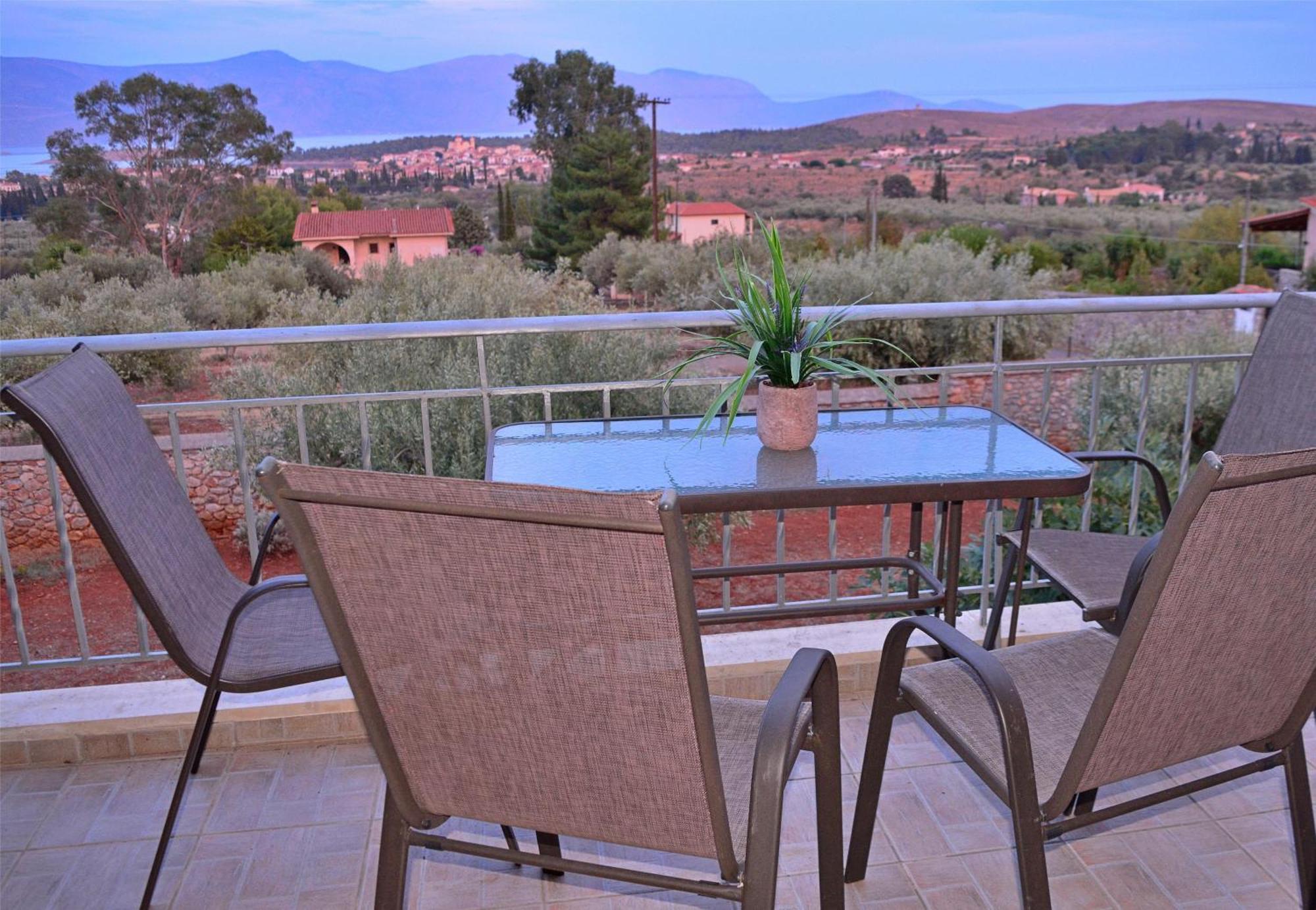 Villa In The Olive Trees Galaxídhion Buitenkant foto